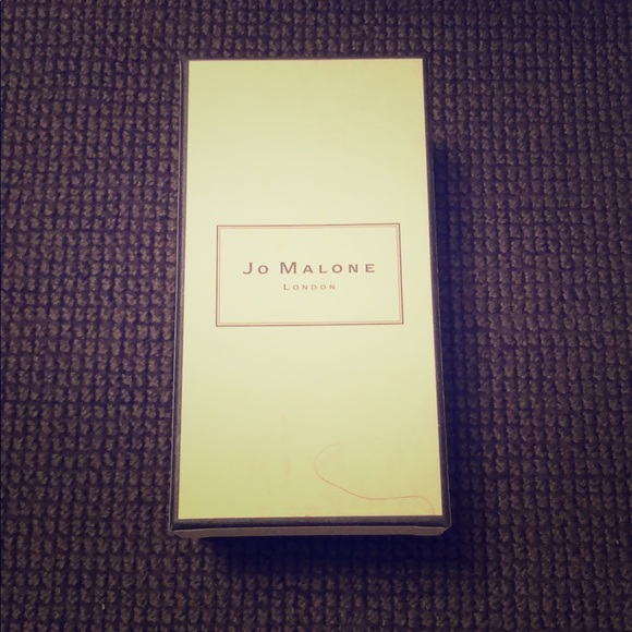 Gift box - Picture 1 of 1